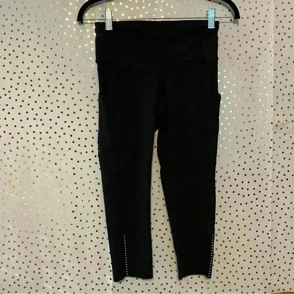 Lululemon Fast & Free Crop Black - Picture 1 of 11